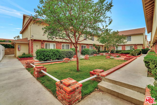 10065 De Soto Avenue 304, Chatsworth, CA 91311 — photo 27 of 33