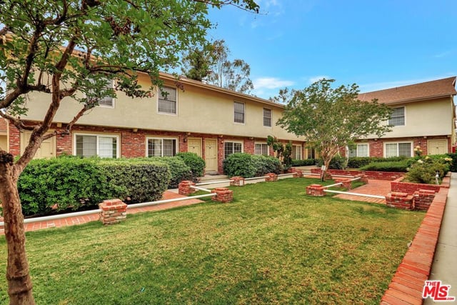 10065 De Soto Avenue 304, Chatsworth, CA 91311 — photo 31 of 33