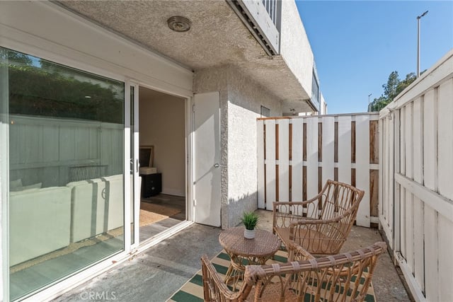 18620 Hatteras Street 157, Tarzana, CA 91356 — photo 25 of 30
