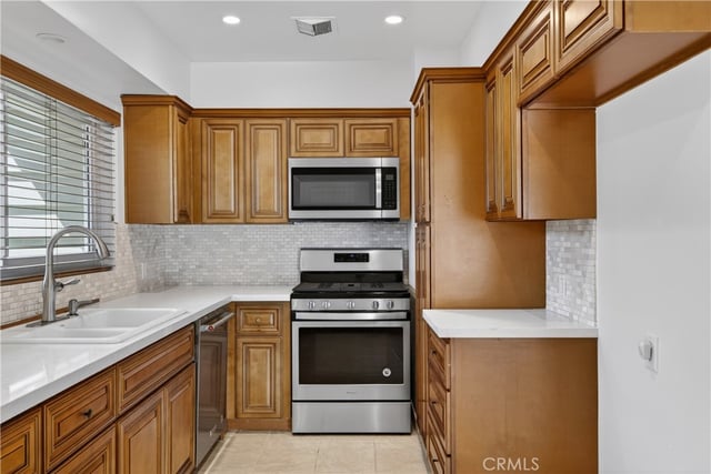 1845 Canyon, Pomona, CA 91768 — photo 27 of 53