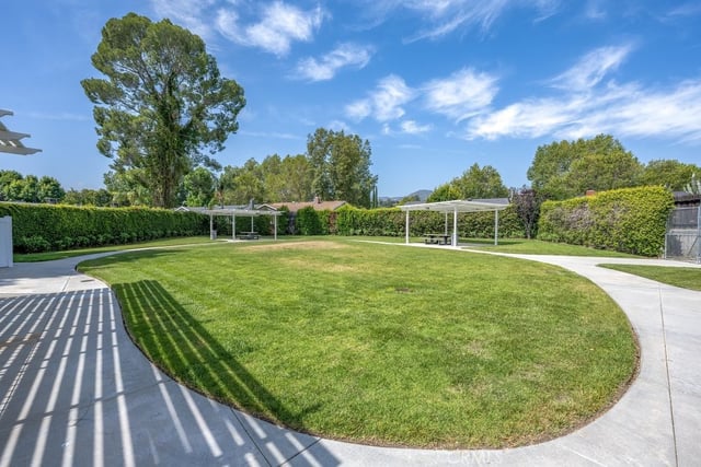 24223 La Glorita Circle, Newhall, CA 91321 — photo 35 of 39