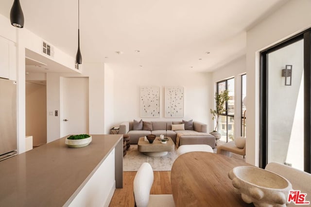 1245 N Formosa Avenue B, West Hollywood, CA 90046 — photo 14 of 63