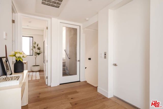 1245 N Formosa Avenue B, West Hollywood, CA 90046 — photo 25 of 63