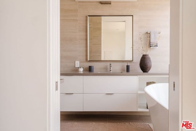1245 N Formosa Avenue B, West Hollywood, CA 90046 — photo 37 of 63