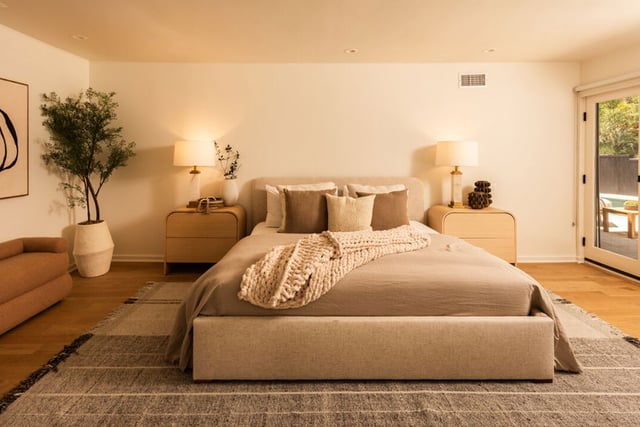 8657 Metz Place, West Hollywood, CA 90069 — photo 16 of 27