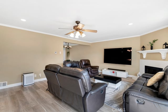 753 Warwick Ave, Thousand Oaks, CA 91360 — photo 5 of 35