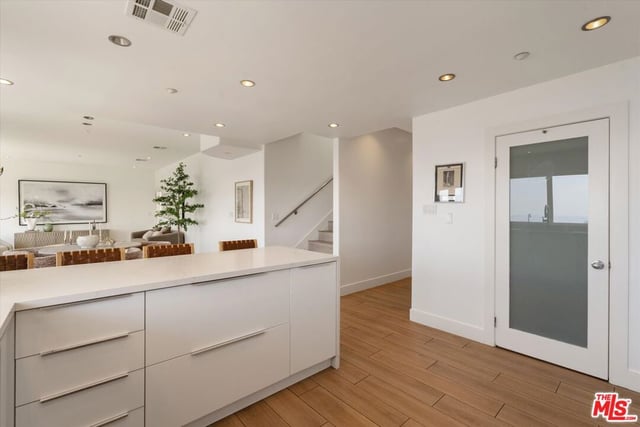 1745 Viewmont Drive, West Hollywood, CA 90069 — photo 12 of 43