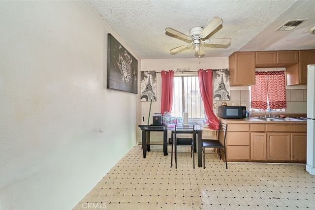 1011 W Avenue H12, Lancaster, CA 93534 — photo 11 of 36
