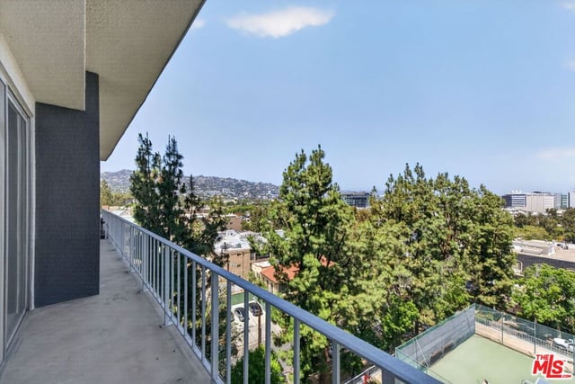 100 S Doheny Drive 719, Los Angeles, CA 90048 — photo 40 of 51