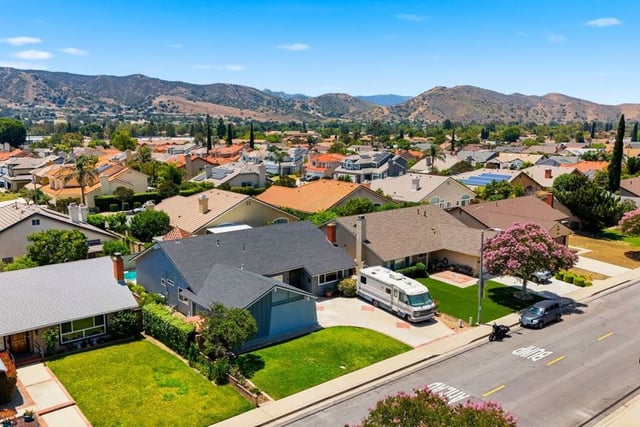 5920 Malton Avenue, Simi Valley, CA 93063 — photo 2 of 42