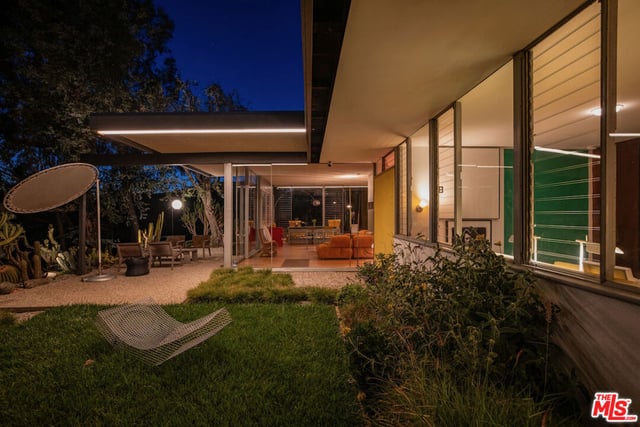 1531 N Tigertail Road, Los Angeles, CA 90049 — photo 23 of 24