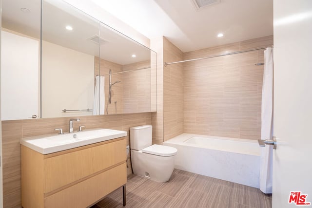 877 Francisco Street 2210, Los Angeles, CA 90017 — photo 19 of 39