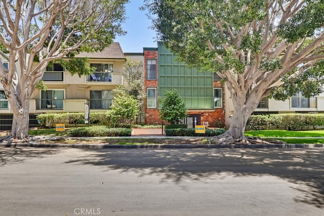 3640 Cardiff Avenue 210, Los Angeles, CA 90034 — photo 2 of 42
