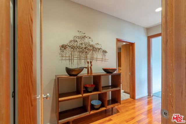 6201 Quebec Drive, Los Angeles, CA 90068 — photo 11 of 36