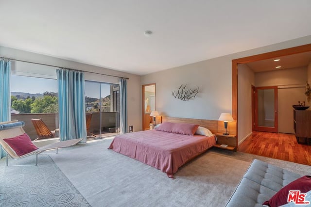 6201 Quebec Drive, Los Angeles, CA 90068 — photo 13 of 36