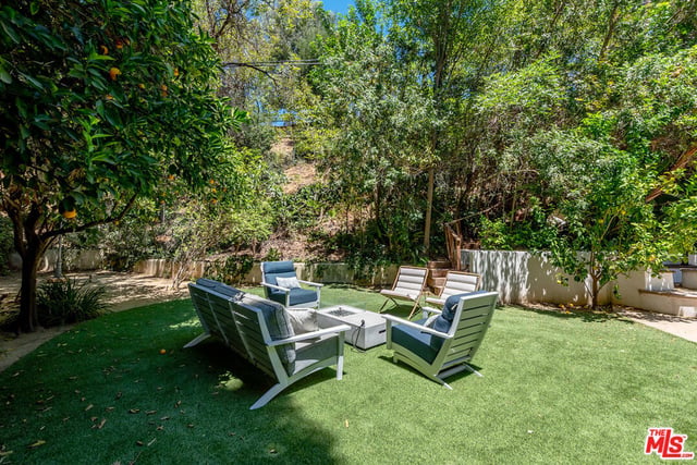 4050 Hayvenhurst Drive, Encino, CA 91436 — photo 22 of 42