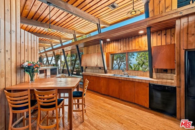 965 Stunt Road, Calabasas, CA 91302 — photo 33 of 67