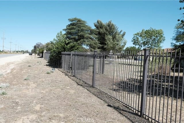 3514 W Avenue N, Palmdale, CA 93551 — photo 3 of 37