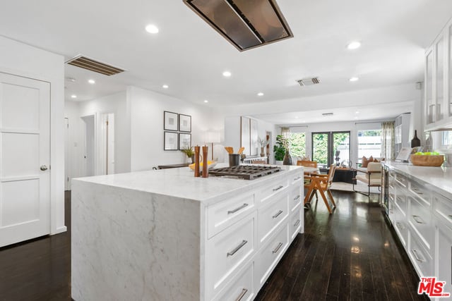 4460 Stansbury Avenue, Sherman Oaks, CA 91423 — photo 18 of 47