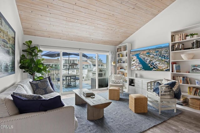 4621 Falkirk Bay, Oxnard, CA 93035 — photo 13 of 39