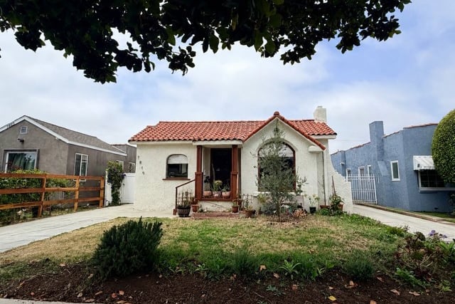 7819 S Harvard, Los Angeles, CA 90047 — photo 6 of 31