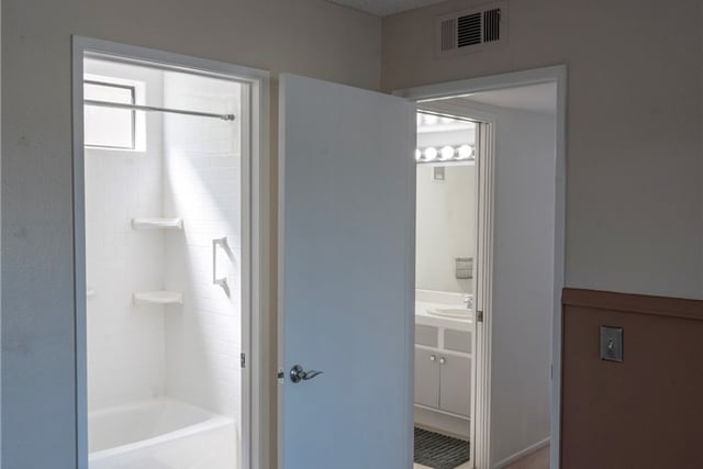 550 Orange Avenue 320, Long Beach, CA 90802 — photo 29 of 37