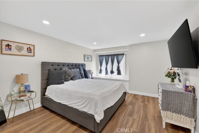 19231 Sherman 27, Reseda, CA 91335 — photo 23 of 40