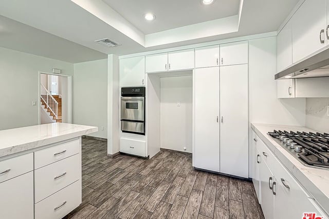 4117 Ellenita Avenue, Tarzana, CA 91356 — photo 11 of 28