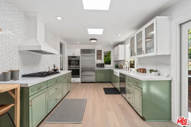 2617 Harlesden Court, Los Angeles, CA 90046 — photo 9 of 57