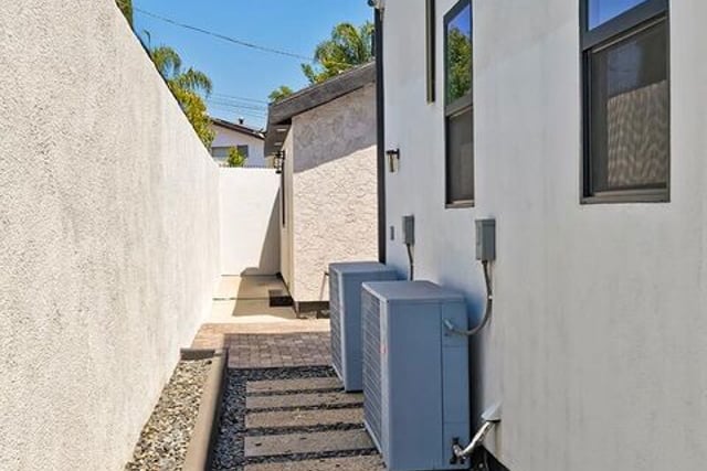 5170 Gloria Avenue, Encino, CA 91436 — photo 74 of 75