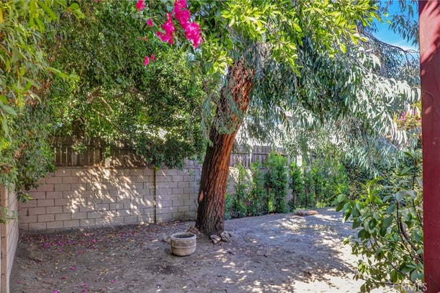 15123 Killion Street, Sherman Oaks, CA 91411 — photo 22 of 29