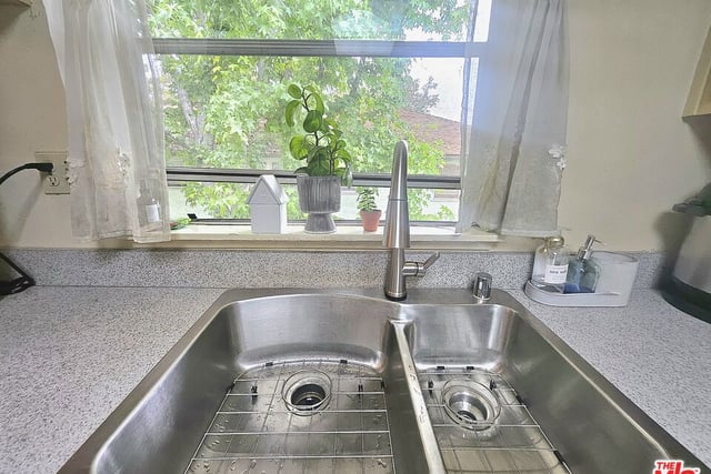 3622 Kalsman Drive 258 (aka 4, Los Angeles, CA 90016 — photo 28 of 75