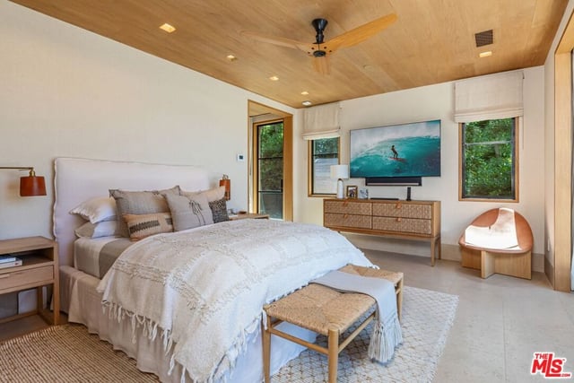 859 Woodacres Road, Santa Monica, CA 90402 — photo 34 of 55