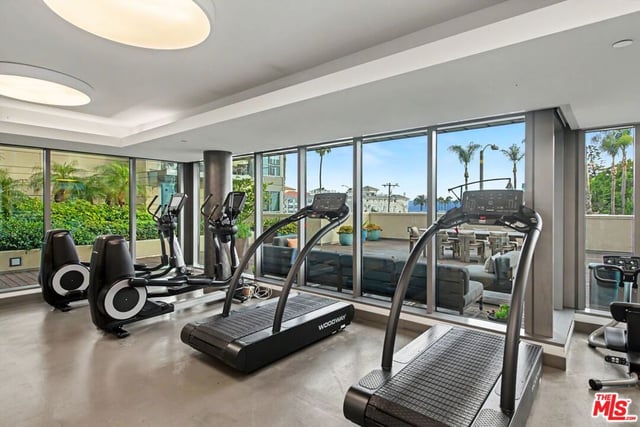 1755 Ocean Avenue 203, Santa Monica, CA 90401 — photo 25 of 33