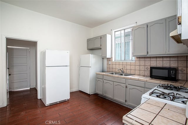 1522 W 29th, Los Angeles, CA 90007 — photo 8 of 32