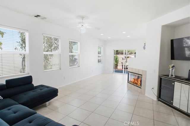 27660 Cordovan, Canyon Country, CA 91351 — photo 4 of 30