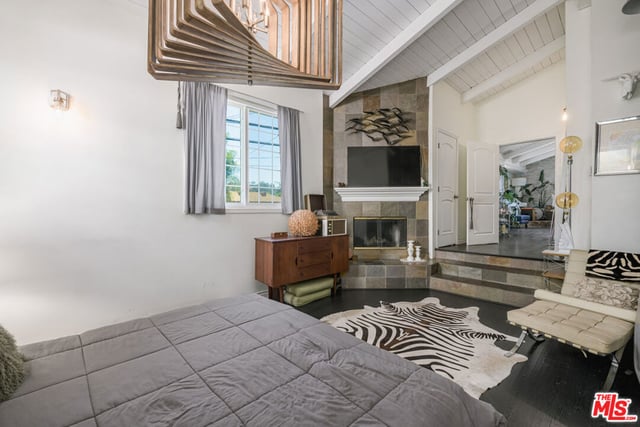 2225 N Cahuenga Boulevard, Los Angeles, CA 90068 — photo 16 of 33