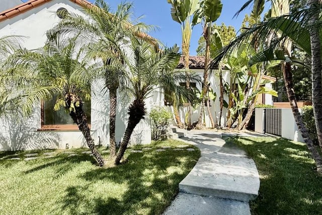 118 N La Peer Drive, Los Angeles, CA 90048 — photo 2 of 33
