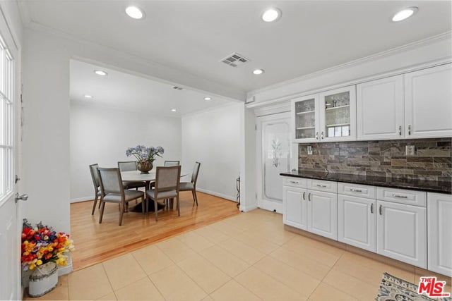 1430 N Dominion Avenue, Pasadena, CA 91104 — photo 4 of 25