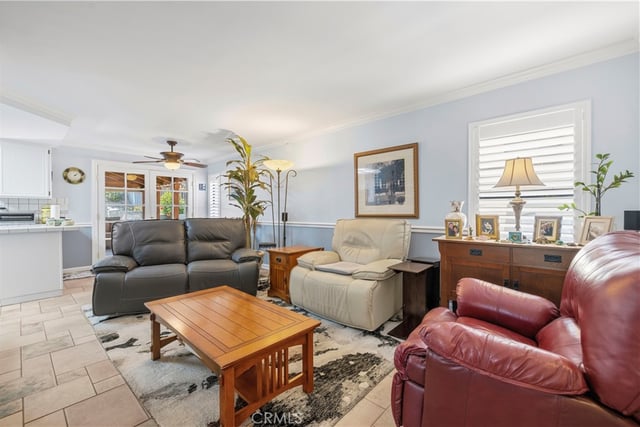 29065 Marilyn Dr, Canyon Country, CA 91387 — photo 11 of 27