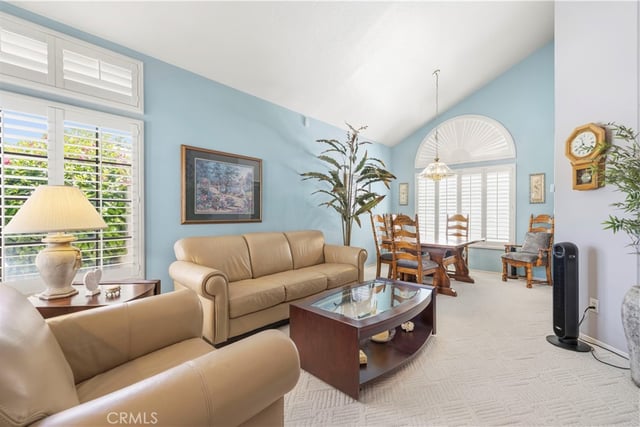 29065 Marilyn Dr, Canyon Country, CA 91387 — photo 3 of 27