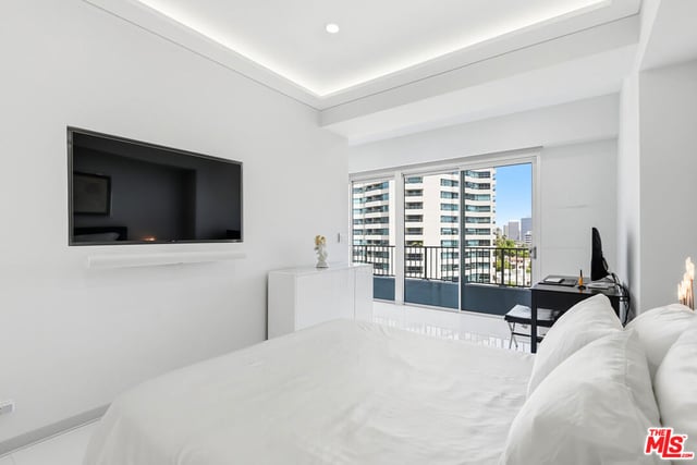 10501 Wilshire Boulevard 1007, Los Angeles, CA 90024 — photo 16 of 40