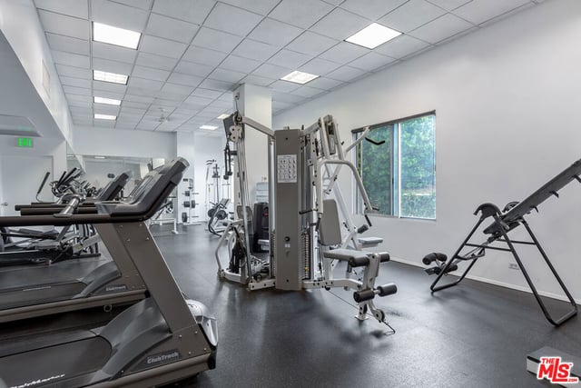 10501 Wilshire Boulevard 1007, Los Angeles, CA 90024 — photo 36 of 40