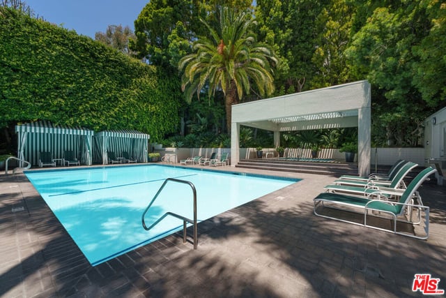 1131 Alta Loma Road 207, West Hollywood, CA 90069 — photo 17 of 23