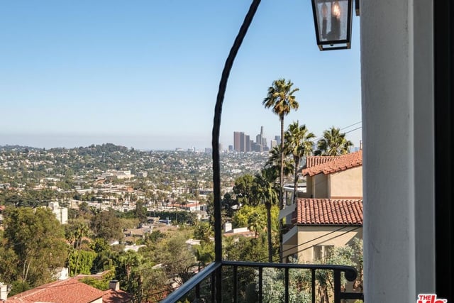 4733 Bonvue Avenue, Los Angeles, CA 90027 — photo 12 of 72