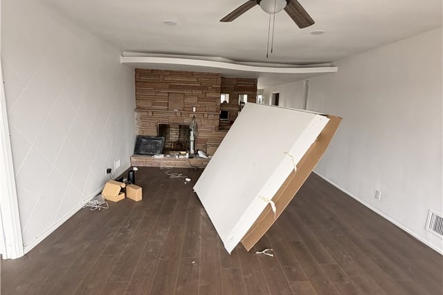 2323 W 102nd, Inglewood, CA 90303 — photo 9 of 33