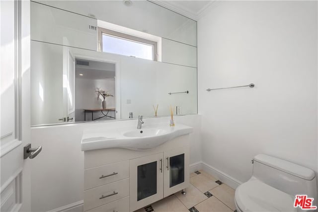 918 S Wooster Street 2, Los Angeles, CA 90035 — photo 27 of 29