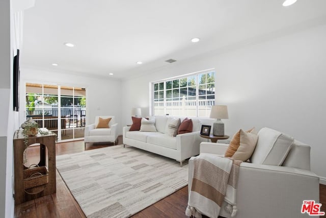 22842 Hatteras Street, Woodland Hills, CA 91367 — photo 26 of 62