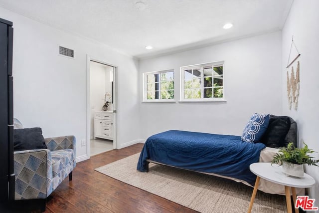 22842 Hatteras Street, Woodland Hills, CA 91367 — photo 39 of 62