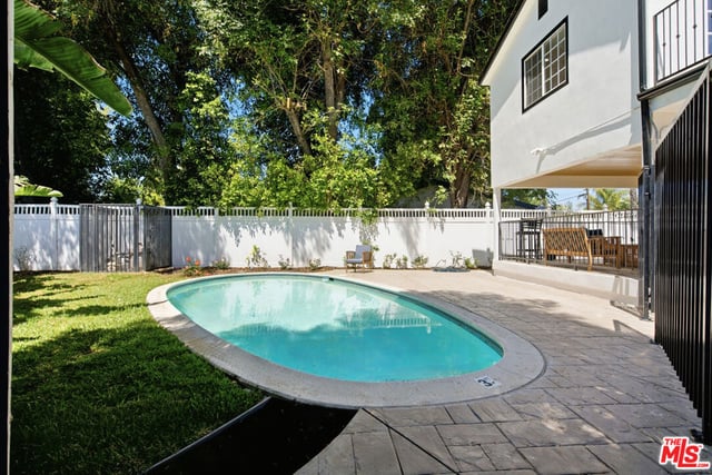 22842 Hatteras Street, Woodland Hills, CA 91367 — photo 51 of 62